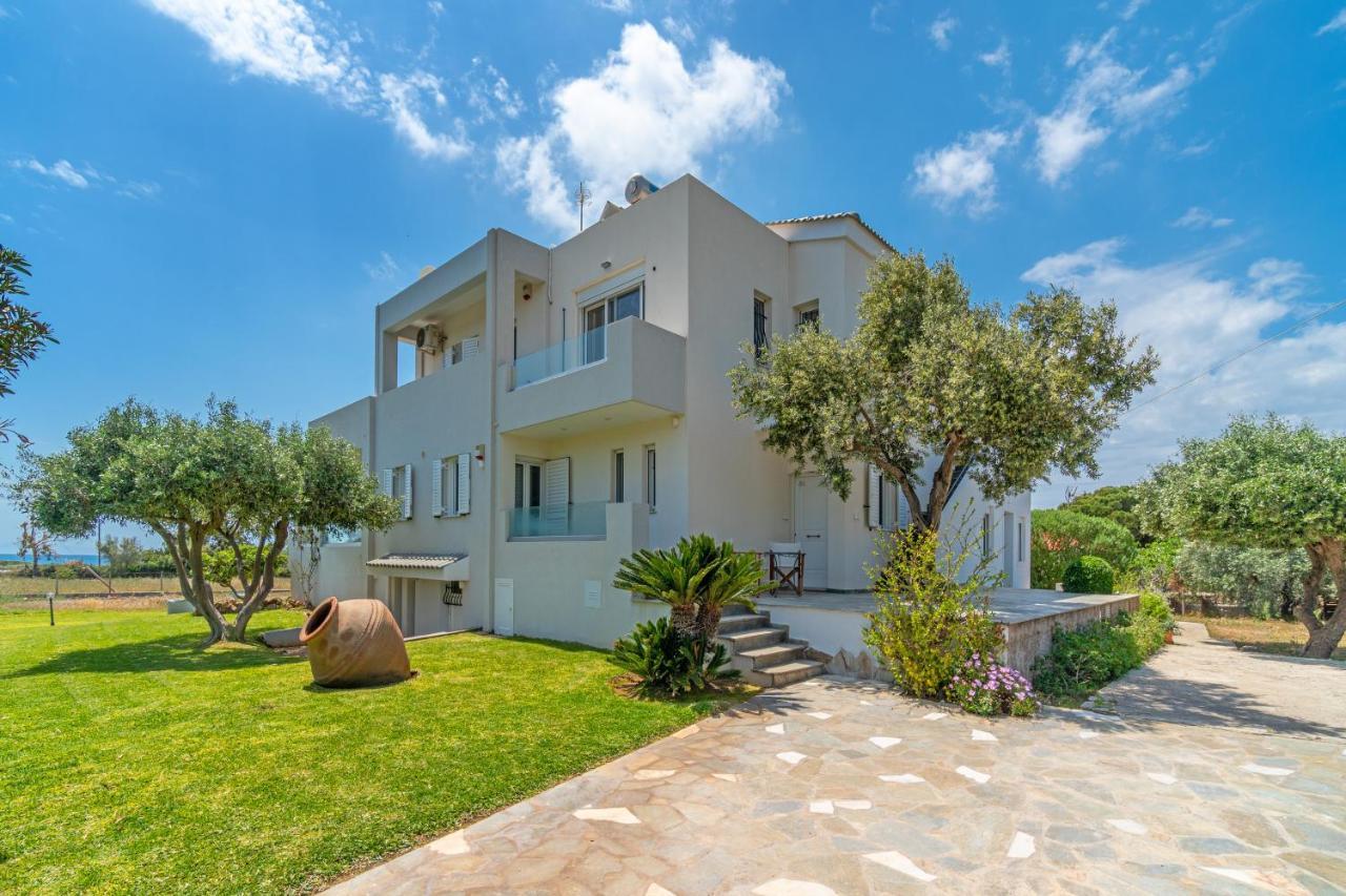 Holiday home Legrena House *